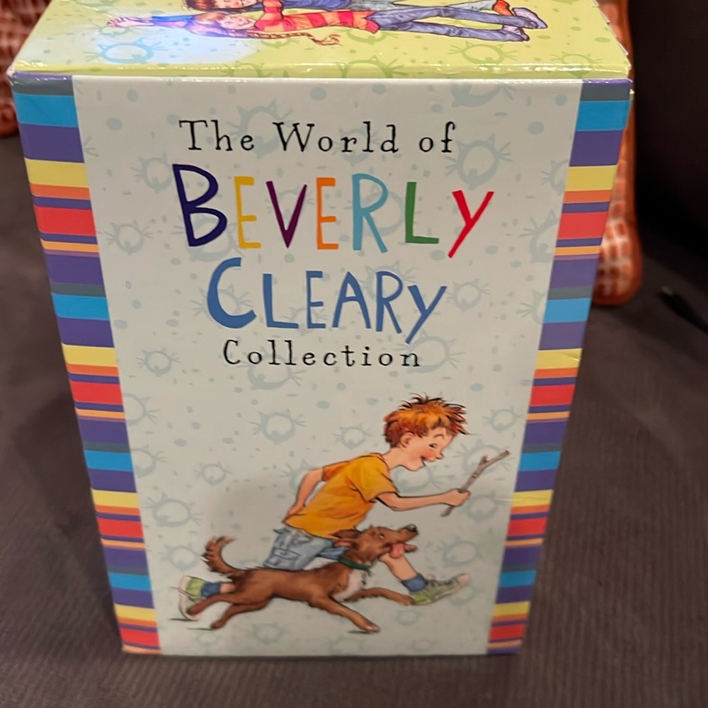The World of Beverly Clearly boxed set 15 books one reader one read like new